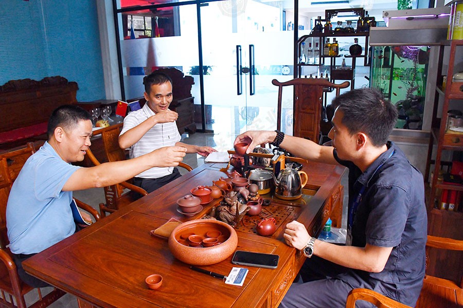 熱烈慶祝海駿達(dá)置業(yè)投資集團(tuán)考察我司圓滿成功！